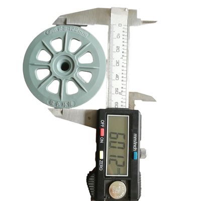 बहु रंग टिकाऊ 5.0 सेमी प्लास्टिक इन्सुलेशन एंकर